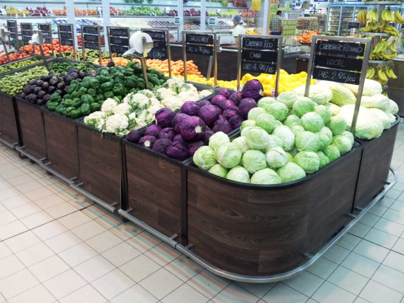 Fresh Harvest: Ideal Art's Fruits and Vegetable Displays